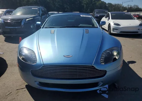 2008 Aston Martin V8 Vantage из США, поврежденный, VIN SCFBF04B18GD09731